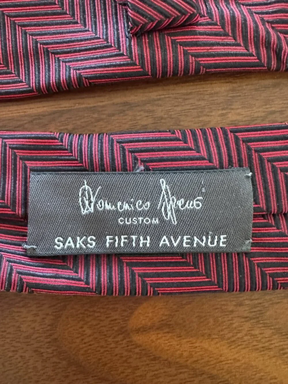 Saks Fifth Avenue saks fifth
